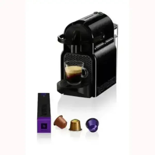 Macchina da caffè DeLonghi nera con tazza di espresso e capsule di caffè colorate