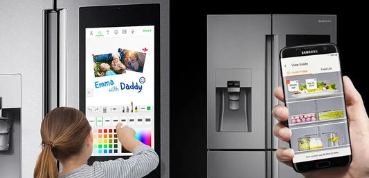 Frigoriferi smart di ultima generazione con display touchscreen e controllo tramite smartphone
