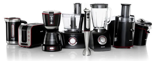 Collezione di piccoli elettrodomestici innovativi neri per cucina moderna e funzionale