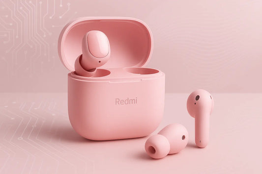 Auricolari wireless rosa Xiaomi Redmi con custodia di ricarica aperta su fondo rosa chiaro