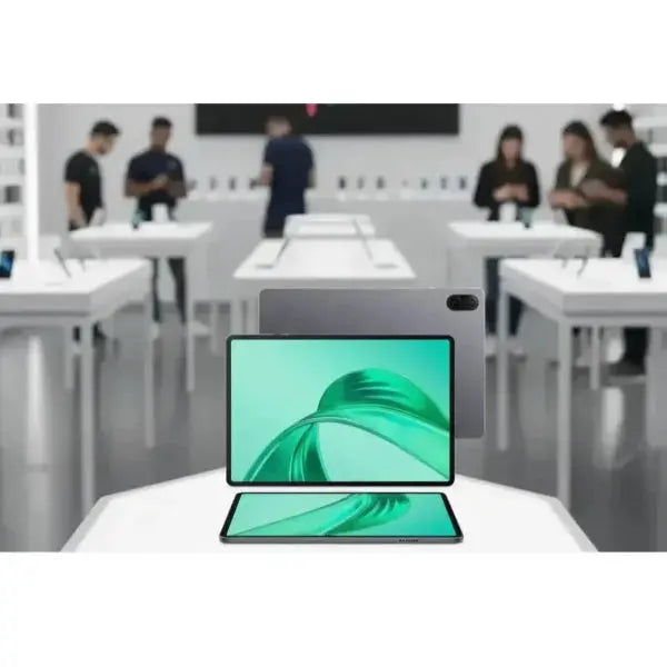 Honor Pad X8A con schermo grande e design elegante in un ambiente tecnologico