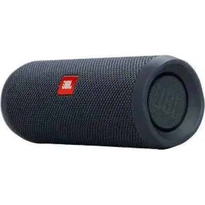 Altoparlante Bluetooth portatile JBL Flip Essential 2 in colore nero con suono potente e design compatto