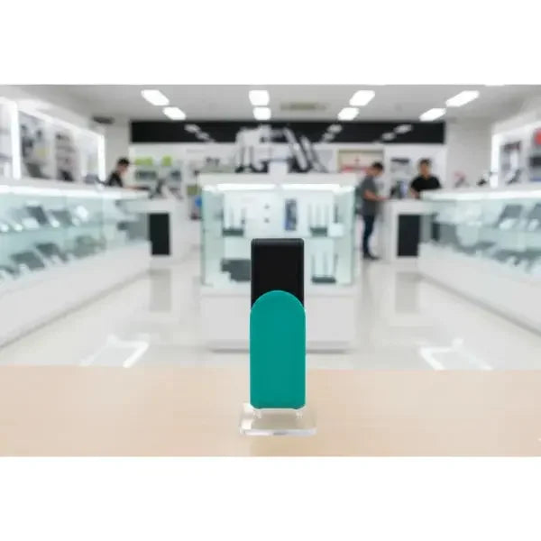 Pendrive KINGSTON in verde e nero, ideale per archiviazione sicura e veloce dei dati