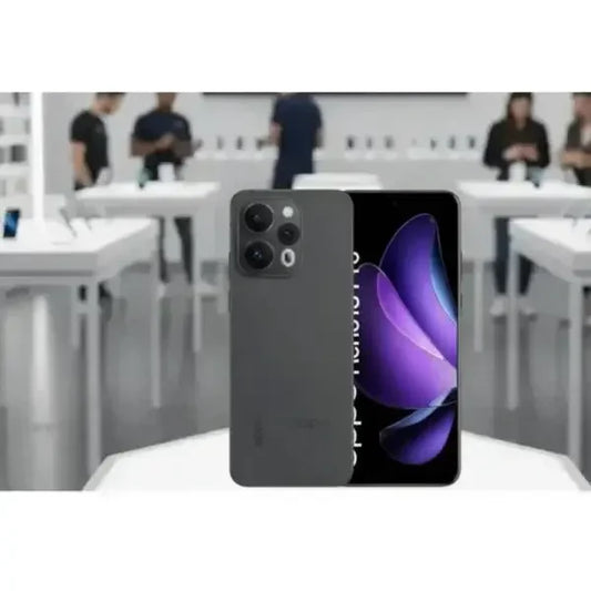 Smartphone OPPO Reno 13 Pro con design elegante e display luminoso in un ambiente di vendita