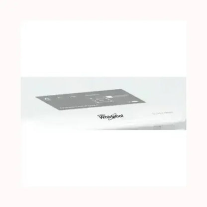 Dettaglio del pannello di controllo di un whirlpool congelatore bianco con display digitale