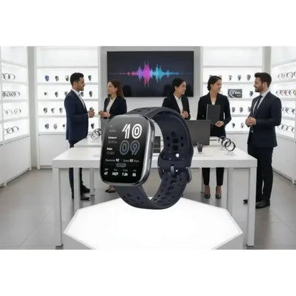 Xiaomi Smartwatch con display digitale in uno showroom moderno con professionisti in abito elegante